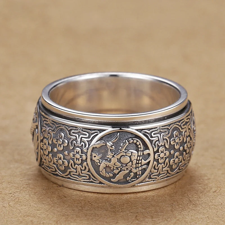 Vintage Crest Silver Ring
