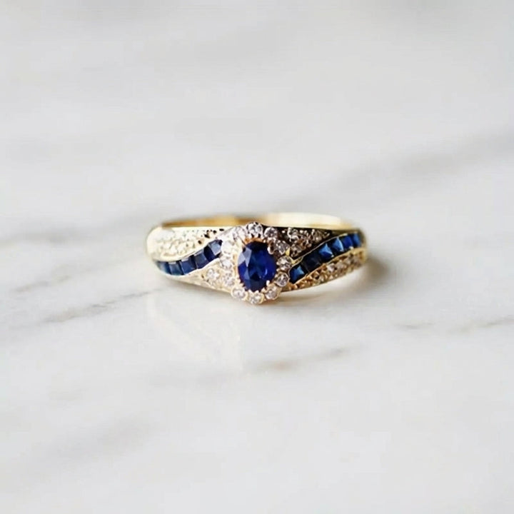Eternal Promise | Oval Sapphire Ring