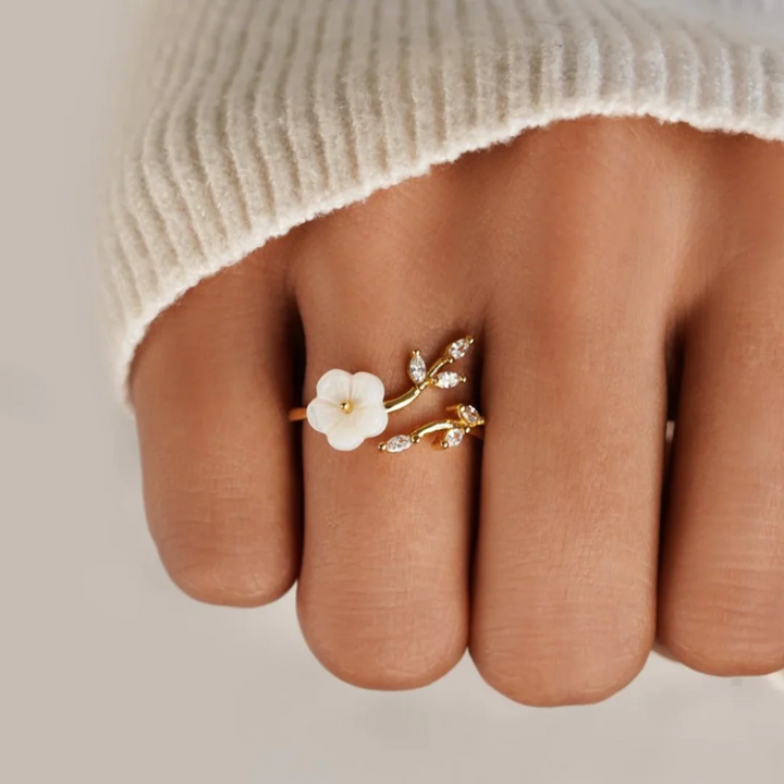 Flora | Adjustable Floral Ring