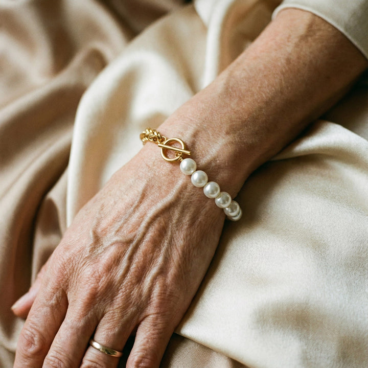 Daisy | Pearl and Chain Bracelet