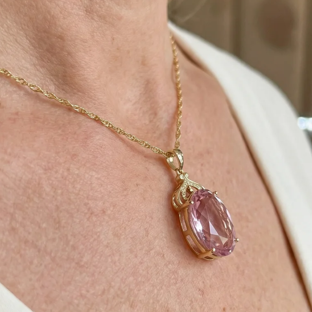 Isabelle | Oval Pink Sapphire Necklace