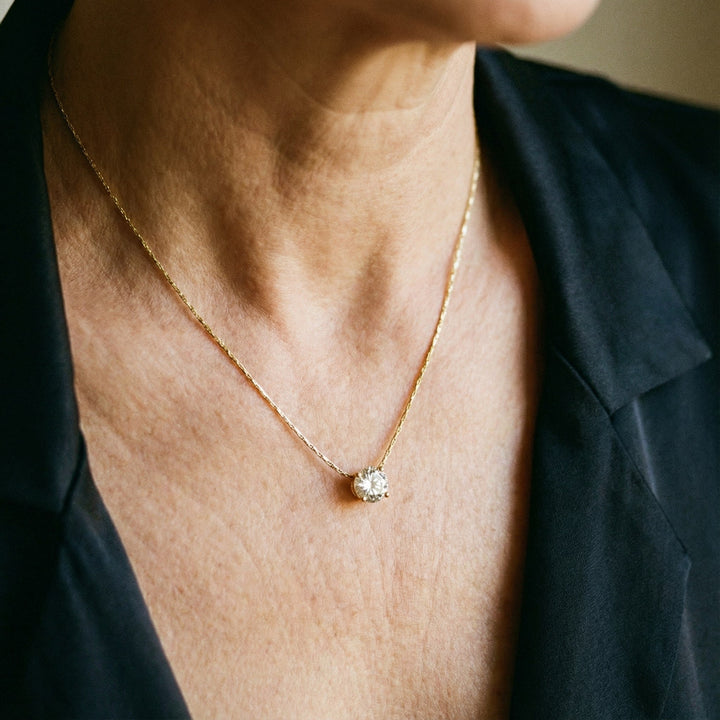 Diana | Diamond Pendant Necklace