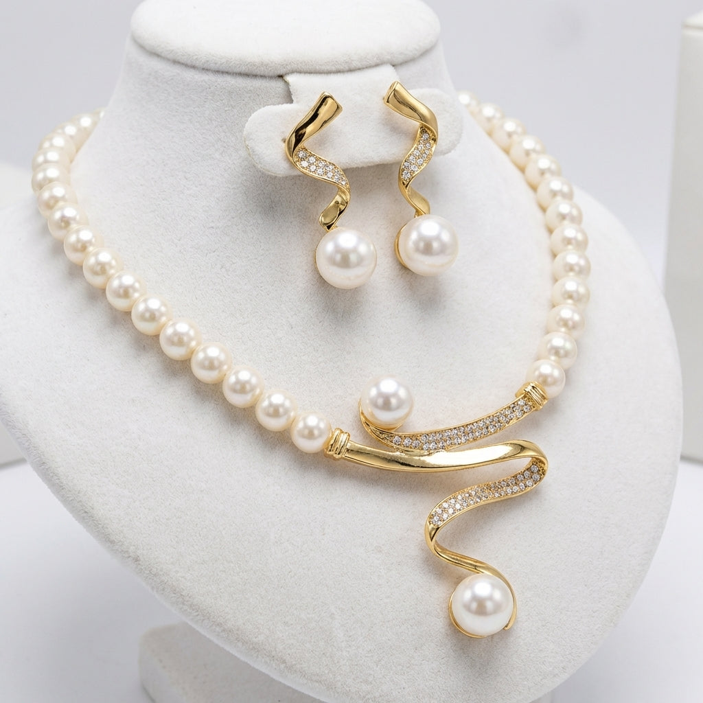 Margot | Natural Pearl Necklace and Earrings Set