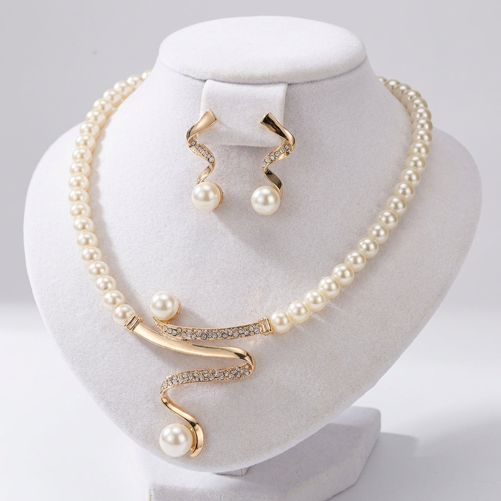 Margot | Natural Pearl Necklace and Earrings Set