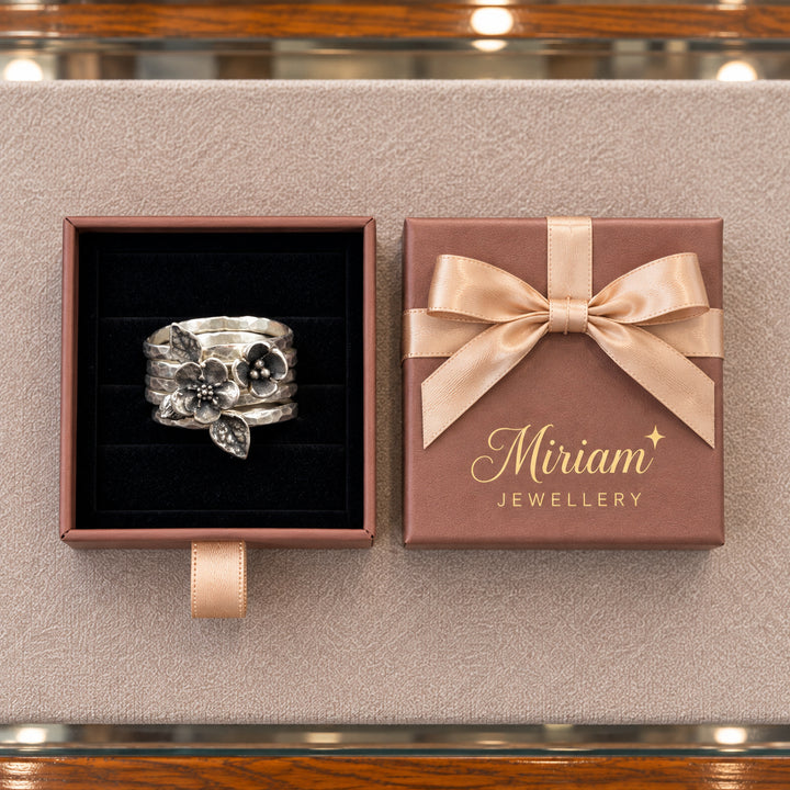 Vintage Flower Silver Layer Ring in a Miriam Jewellery gift box