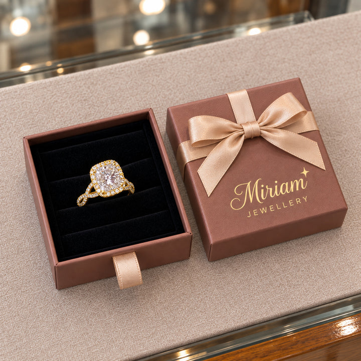 Amelia – Glamorous solitaire ring with a radiant cubic zirconia sparkle in a Miriam Jewellery gift box